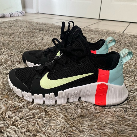 Nike Free Metcon 3 Training Shoes - Picture 4 of 7